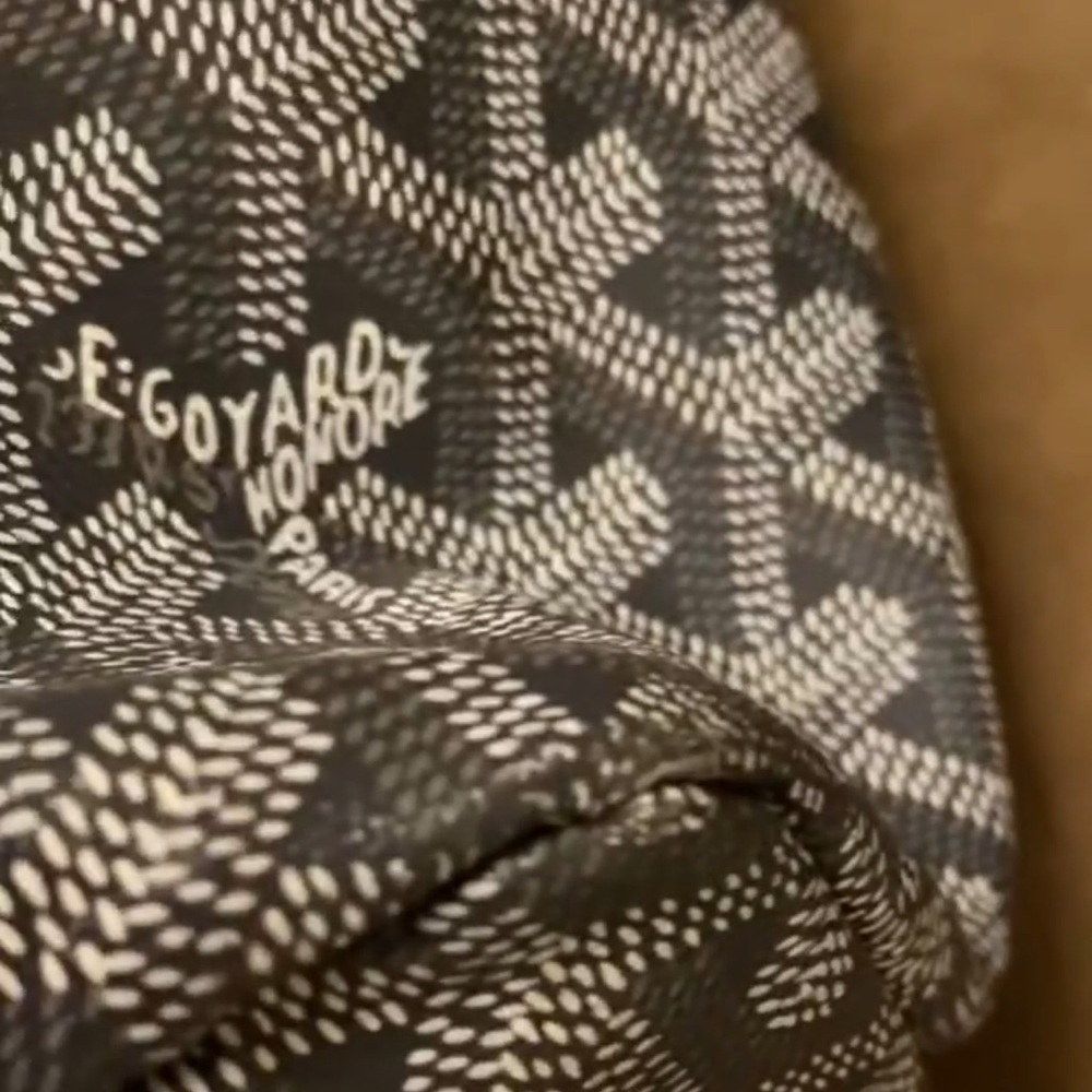EUC🤍GOYARD ST. LOUIS PM TOTE BAG WITH INSERT AND DUSTBAG - Picture 6 of 14